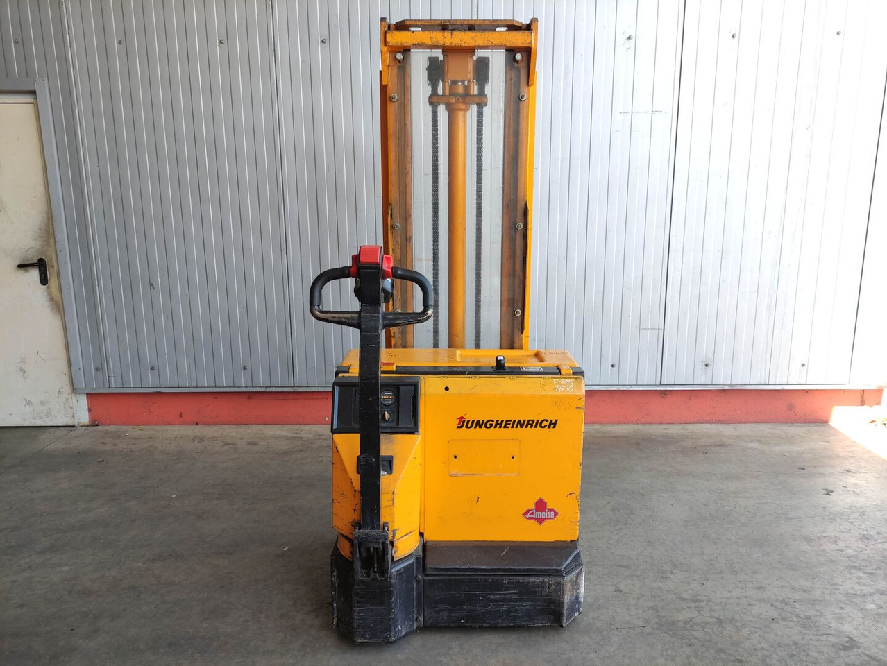 Jungheinrich EJC A 12.5 - Stacker: foto 4 Jungheinrich EJC A 12.5 - Stacker: foto 4