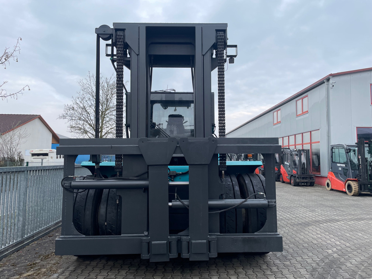 Konecranes SMV 28-1200 B - Empilhador a diesel: foto 3 Konecranes SMV 28-1200 B - Empilhador a diesel: foto 3