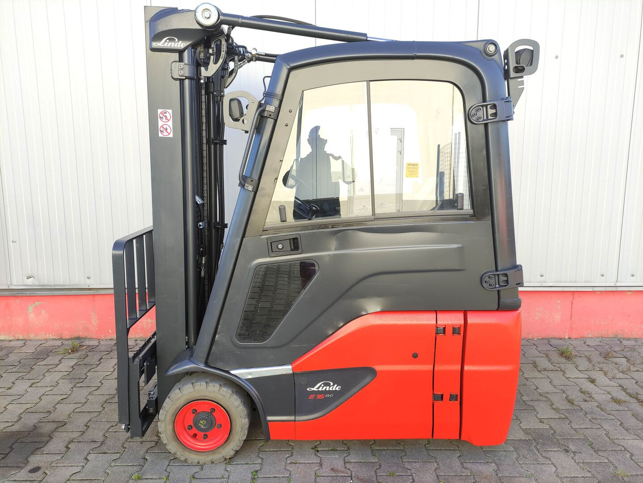 Linde E16-02-386 EVO - Empilhador elétrico: foto 1 Linde E16-02-386 EVO - Empilhador elétrico: foto 1