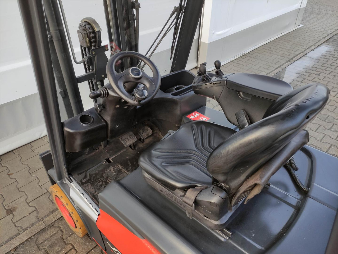 Linde E16-02-386-EVO - Empilhador elétrico: foto 5 Linde E16-02-386-EVO - Empilhador elétrico: foto 5