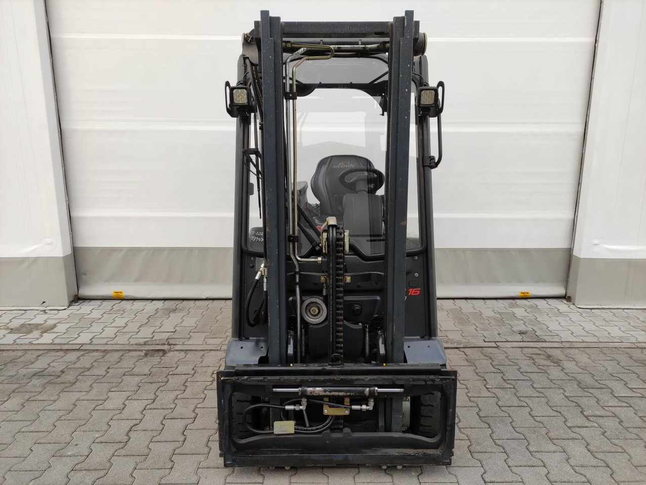 Linde E16-02-386-EVO - Empilhador elétrico: foto 3 Linde E16-02-386-EVO - Empilhador elétrico: foto 3