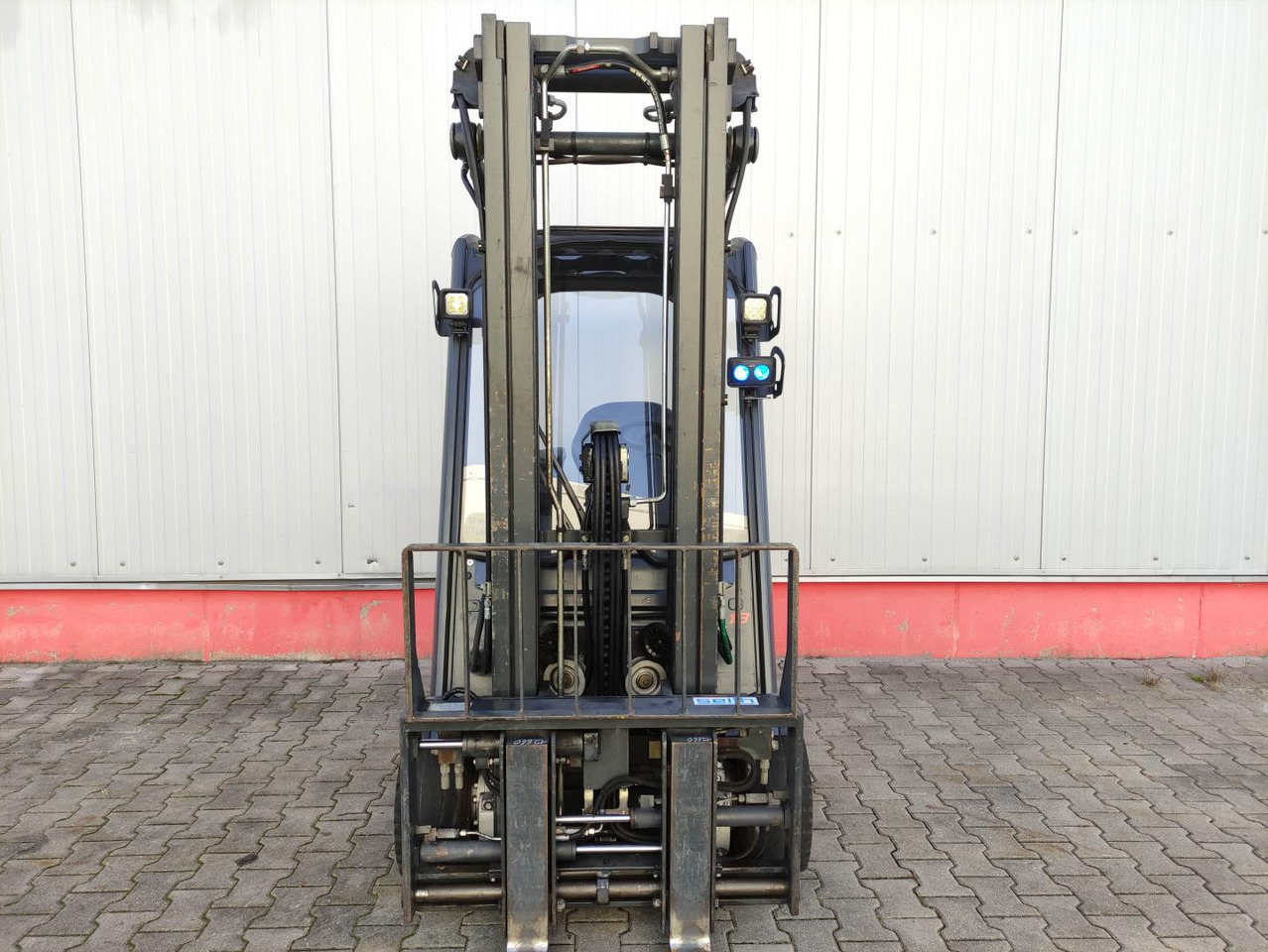 Linde E18-02-386 (LACK NEU) - Empilhador elétrico: foto 3 Linde E18-02-386 (LACK NEU) - Empilhador elétrico: foto 3