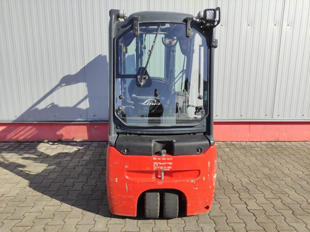 Linde E20L-02-386 - Empilhador elétrico: foto 4 Linde E20L-02-386 - Empilhador elétrico: foto 4