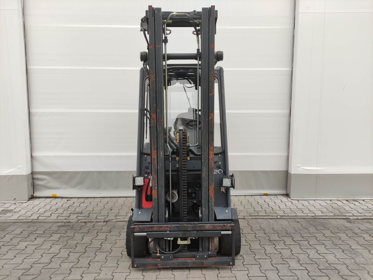 Linde E20PH-01-386 - Empilhador elétrico: foto 3 Linde E20PH-01-386 - Empilhador elétrico: foto 3