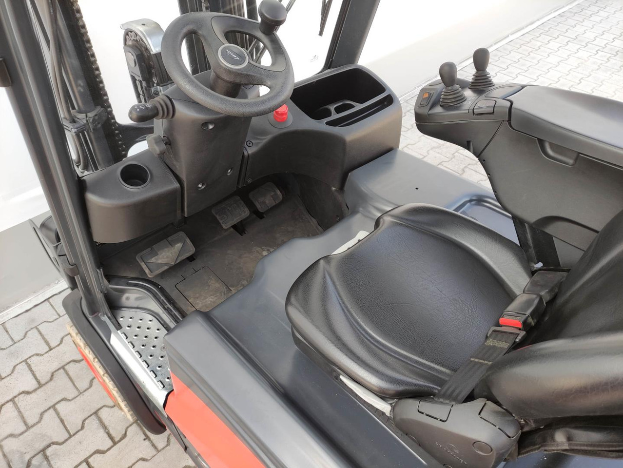 Linde E20PH-02-EVO-386 - Empilhador elétrico: foto 5 Linde E20PH-02-EVO-386 - Empilhador elétrico: foto 5