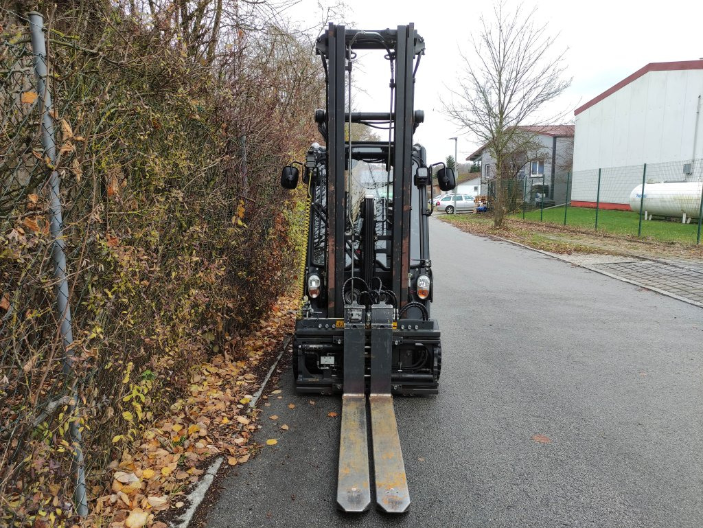 Linde E20PL-02-386 EVO - Empilhador elétrico: foto 3 Linde E20PL-02-386 EVO - Empilhador elétrico: foto 3