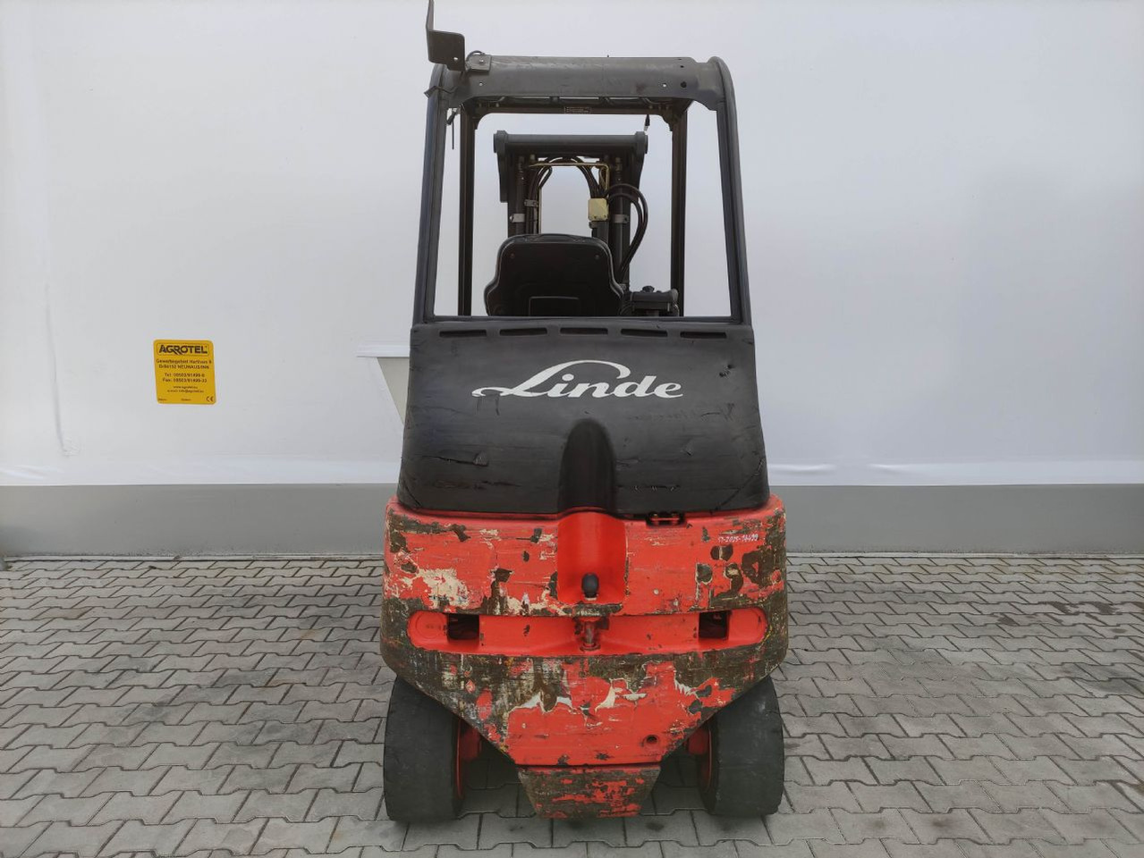 Linde E30/03/600-336 - Empilhador elétrico: foto 4 Linde E30/03/600-336 - Empilhador elétrico: foto 4