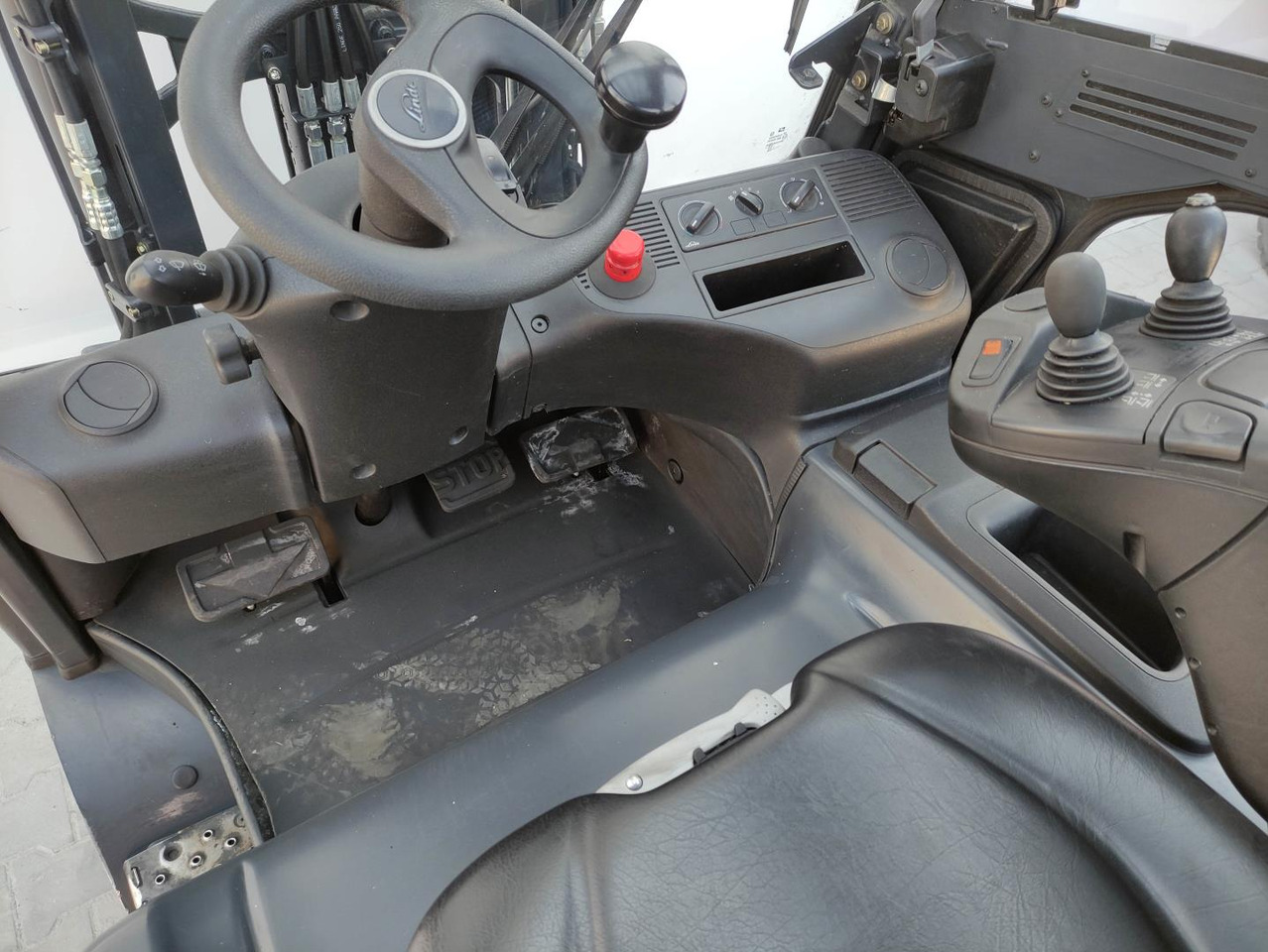 Linde E30L-01-387 - Empilhador elétrico: foto 5 Linde E30L-01-387 - Empilhador elétrico: foto 5