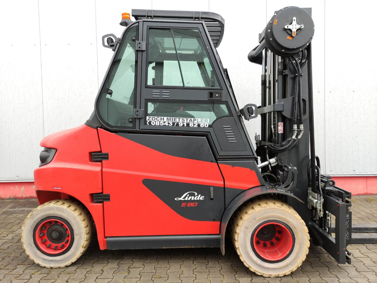 Linde E80-01-127 - Empilhador elétrico: foto 2 Linde E80-01-127 - Empilhador elétrico: foto 2