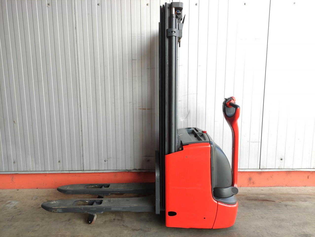 Linde L12i-1172 - Stacker: foto 1 Linde L12i-1172 - Stacker: foto 1