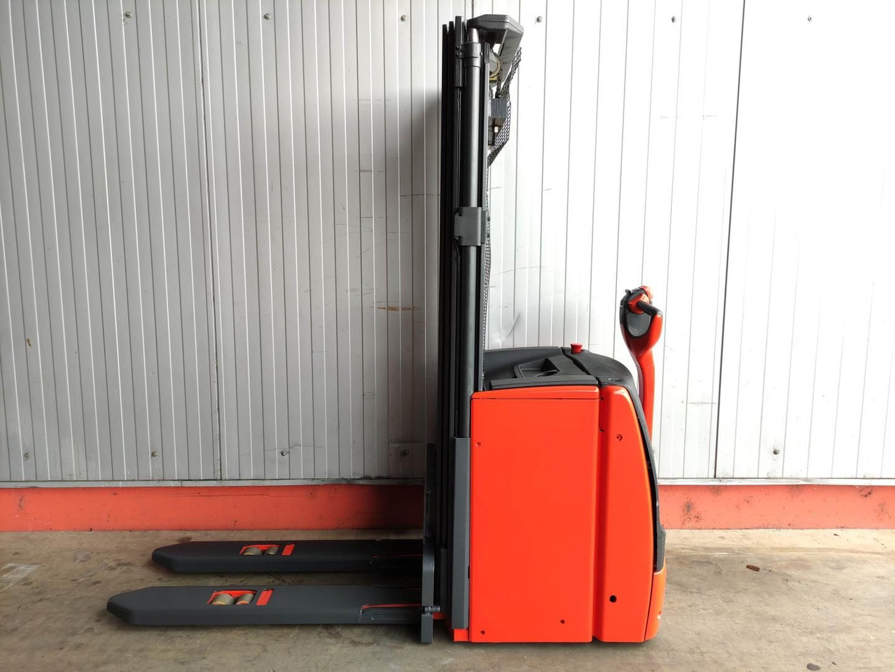 Linde L16-1173 - Stacker: foto 1 Linde L16-1173 - Stacker: foto 1