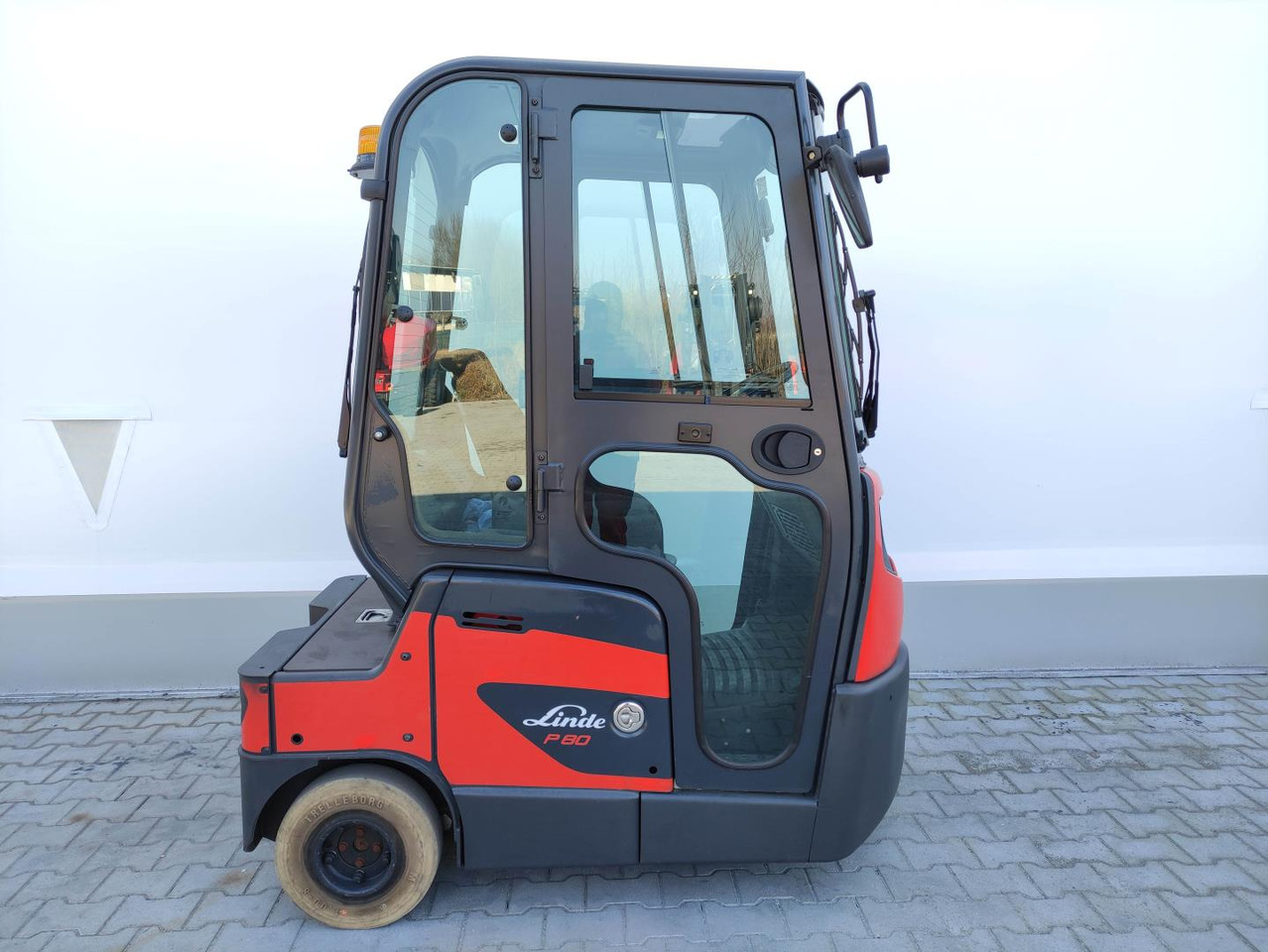 Linde P80 - Trator elétrics: foto 2 Linde P80 - Trator elétrics: foto 2
