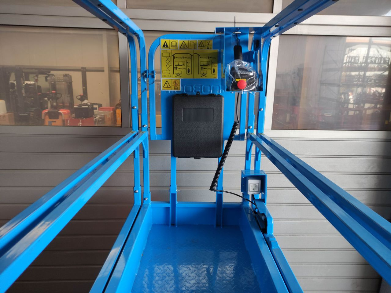 Sinoboom 1932ME/GTJZ0608ME *NEU* - Plataforma de Tijera/ Plataforma de tesoura: foto 5 Sinoboom 1932ME/GTJZ0608ME *NEU* - Plataforma de Tijera/ Plataforma de tesoura: foto 5