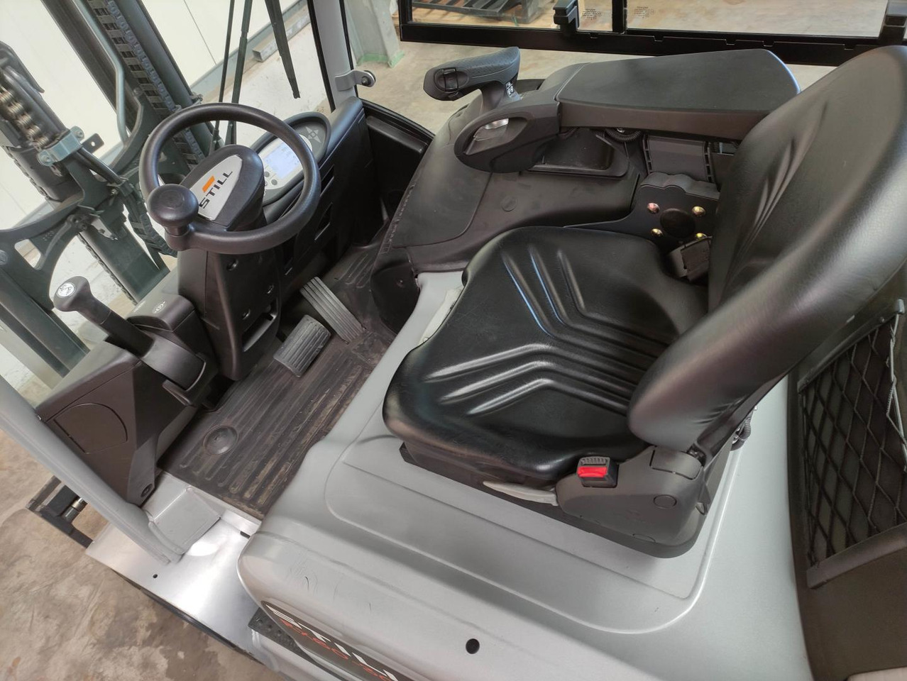 Still RX60-30 - Empilhador elétrico: foto 5 Still RX60-30 - Empilhador elétrico: foto 5