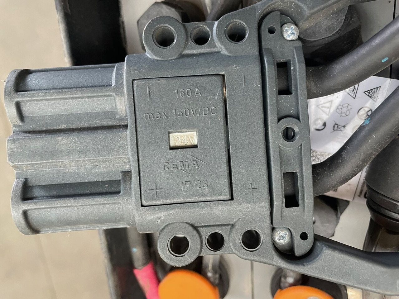 Sunlight I 24 Volt I 3 PzS 375 - Bateria automotiva para Equipamento de movimentação: foto 4 Sunlight I 24 Volt I 3 PzS 375 - Bateria automotiva para Equipamento de movimentação: foto 4