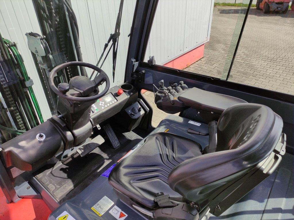 Toyota Traigo 80-8FBMT45 - Empilhador elétrico: foto 5 Toyota Traigo 80-8FBMT45 - Empilhador elétrico: foto 5