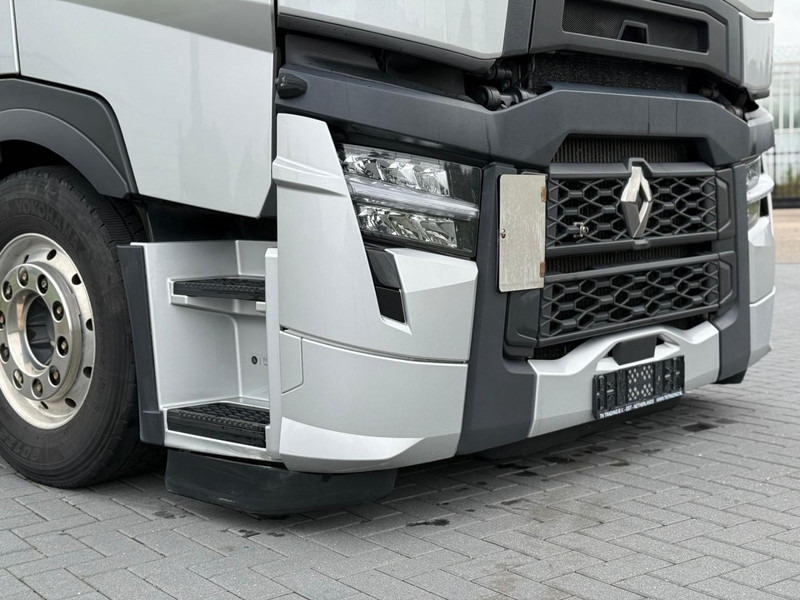 Renault T520 HIGH EVOLUTION, PTO PREP, DYN. STEERING, VOLLUCHT, 3.20WB, ALCOA, RETARDER, PARK COOL. - Tractor: foto 4 Renault T520 HIGH EVOLUTION, PTO PREP, DYN. STEERING, VOLLUCHT, 3.20WB, ALCOA, RETARDER, PARK COOL. - Tractor: foto 4