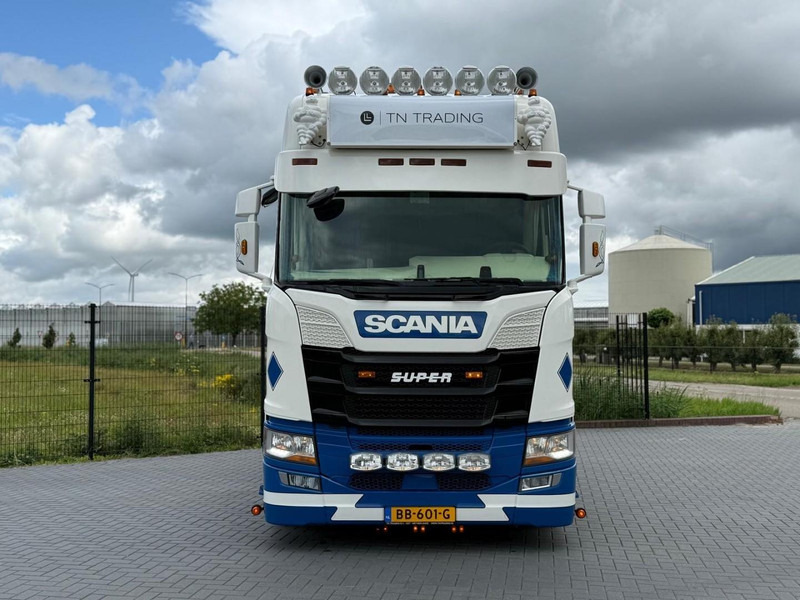 Scania R450 SHOW TRUCK, INTERIOR, STEERING, RETARDER, 570.000 KM. - Tractor: foto 2 Scania R450 SHOW TRUCK, INTERIOR, STEERING, RETARDER, 570.000 KM. - Tractor: foto 2