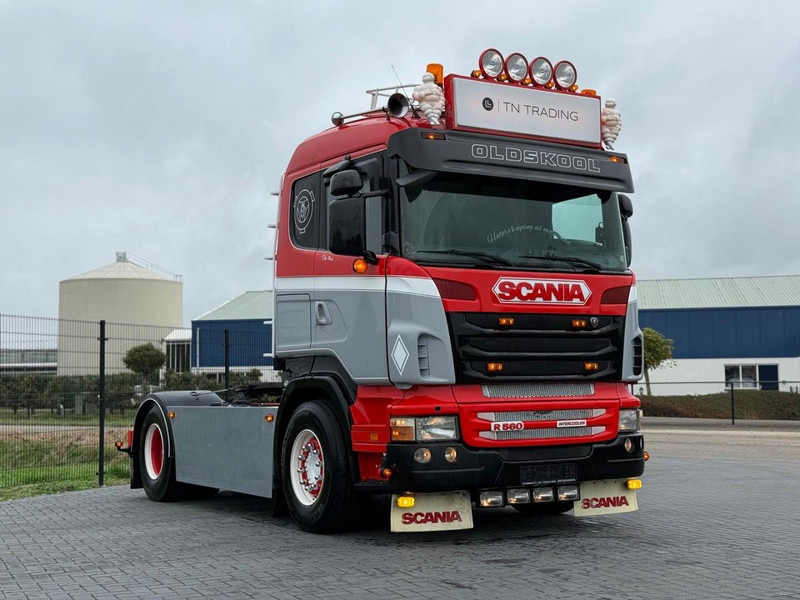 Scania R560 V8 SHOW, TOP, LEREN STOELEN, RETARDER, HANDGESCHAKELD. - Tractor: foto 1 Scania R560 V8 SHOW, TOP, LEREN STOELEN, RETARDER, HANDGESCHAKELD. - Tractor: foto 1