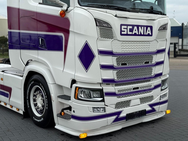 Scania S580 V8 NGS VOLLUCHT, SHOW, LEATHER, RETARDER, LOW MILEAGE, WB 315. - Tractor: foto 4 Scania S580 V8 NGS VOLLUCHT, SHOW, LEATHER, RETARDER, LOW MILEAGE, WB 315. - Tractor: foto 4