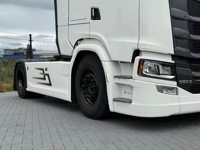 Scania S590 V8 NGS FULL AIR, PARK COOL, RETARDER, 2 TANKS. - Tractor: foto 2 Scania S590 V8 NGS FULL AIR, PARK COOL, RETARDER, 2 TANKS. - Tractor: foto 2