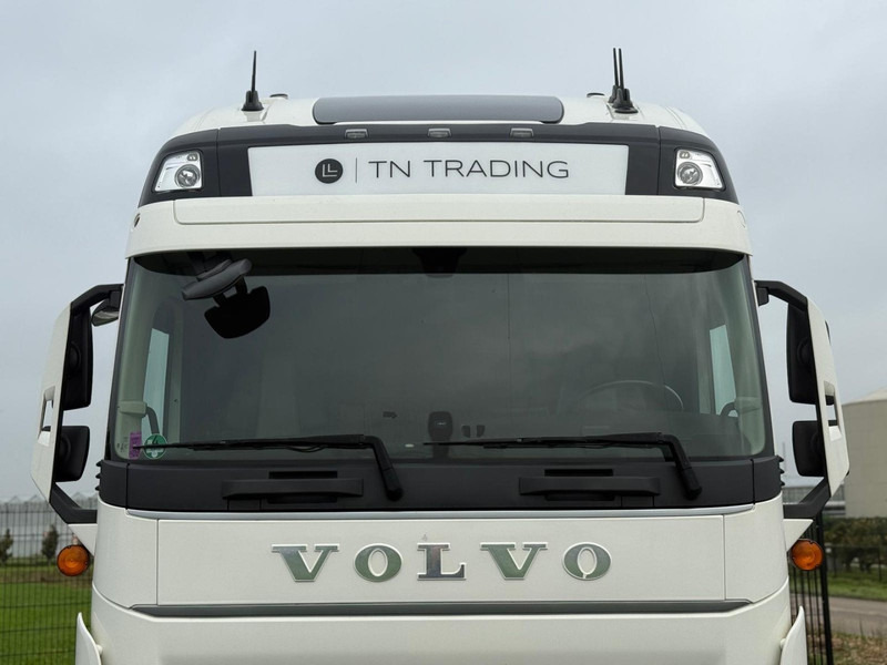 Volvo FH 13.460XL Turbocompound, leer, vollucht, 2 tanks, dubbel glas, vol spoiler. - Tractor: foto 4 Volvo FH 13.460XL Turbocompound, leer, vollucht, 2 tanks, dubbel glas, vol spoiler. - Tractor: foto 4