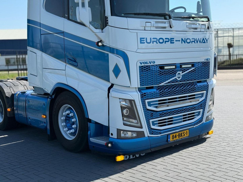 Volvo FH 16.750 FULL AIR, LEATHER, SHOW, TOP CONDITION, XL CABINE. - Tractor: foto 5 Volvo FH 16.750 FULL AIR, LEATHER, SHOW, TOP CONDITION, XL CABINE. - Tractor: foto 5