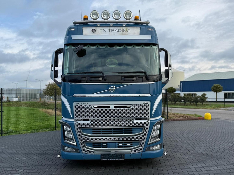 Volvo FH16.650 VOLLUCHT, HYDRAULIEK, SHOW INTERIEUR, DYNAMIC STEERING. - Tractor: foto 4 Volvo FH16.650 VOLLUCHT, HYDRAULIEK, SHOW INTERIEUR, DYNAMIC STEERING. - Tractor: foto 4