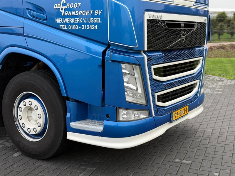 Volvo FH 540 CONTAINER TRANSPORT, KIEP SYSTEEM, LEATHER SEATS, TOP. - Camião transportador de contêineres/ Caixa móvel: foto 4 Volvo FH 540 CONTAINER TRANSPORT, KIEP SYSTEEM, LEATHER SEATS, TOP. - Camião transportador de contêineres/ Caixa móvel: foto 4