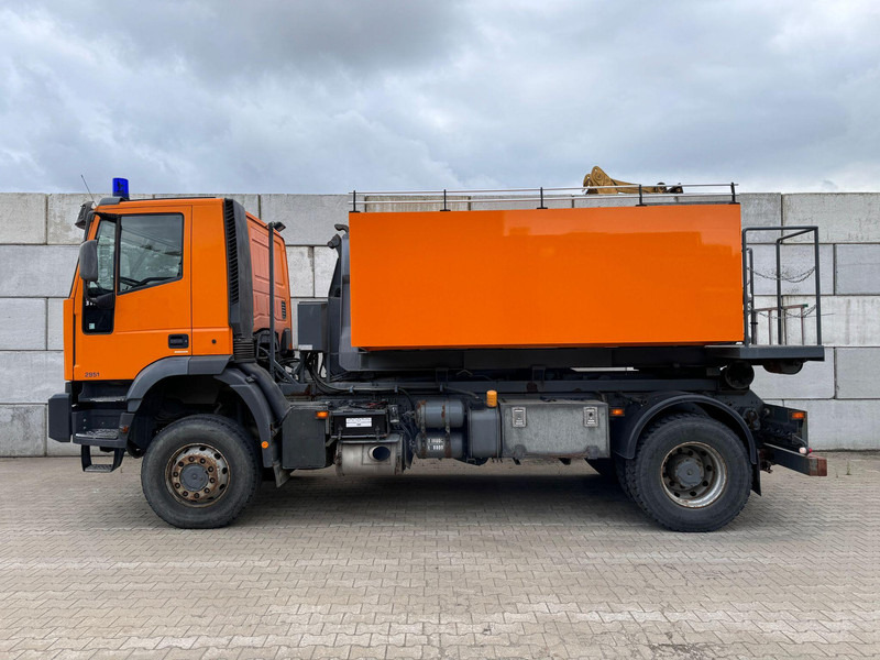 Iveco Eurotrakker 310 4x4 - Carro de bombeiro: foto 1 Iveco Eurotrakker 310 4x4 - Carro de bombeiro: foto 1