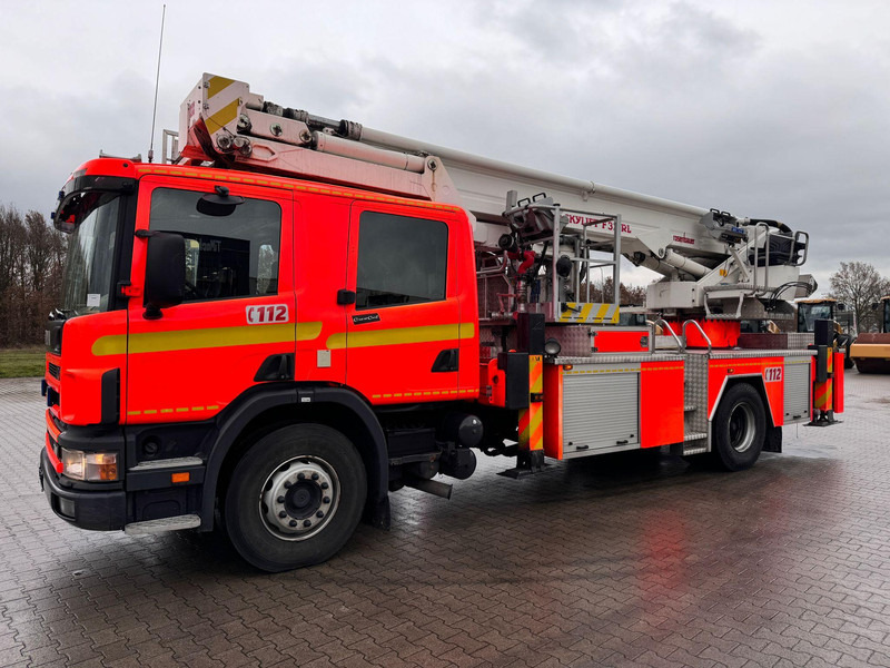 Scania P94G310 - Carro de bombeiro: foto 1 Scania P94G310 - Carro de bombeiro: foto 1