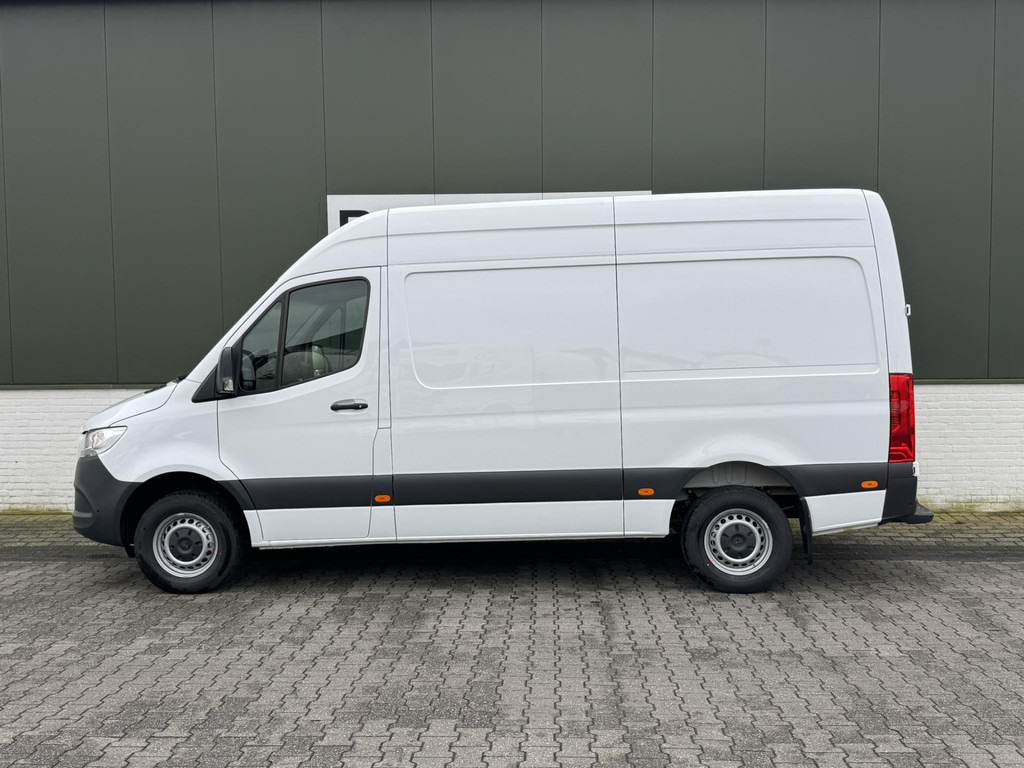 Mercedes-Benz Sprinter-317 1.9 CDI L2 9G laadruimte bekleed Leder Camera Clima M-bux media systeem DAB - Furgão: foto 4 Mercedes-Benz Sprinter-317 1.9 CDI L2 9G laadruimte bekleed Leder Camera Clima M-bux media systeem DAB - Furgão: foto 4