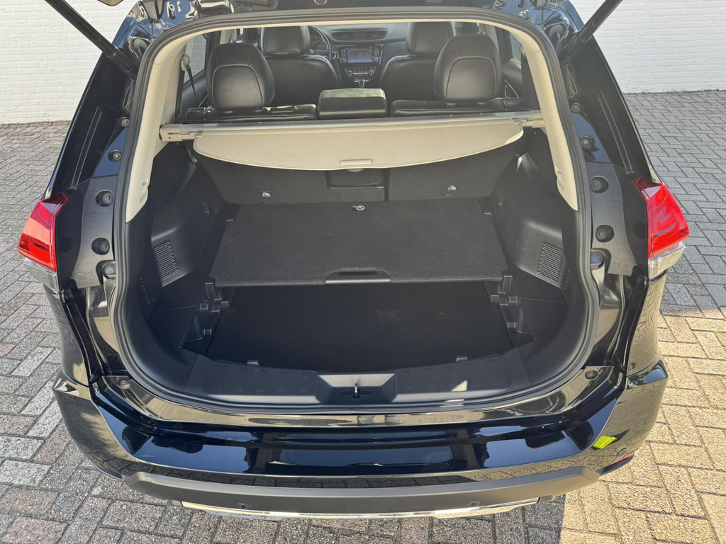 SUV Nissan X-Trail-1.3 DIG-T Business Edition Cruise control Climate control Panoramadak 360 camera Verwarmde voorstoelen/ achterbank: foto 14 SUV Nissan X-Trail-1.3 DIG-T Business Edition Cruise control Climate control Panoramadak 360 camera Verwarmde voorstoelen/ achterbank: foto 14