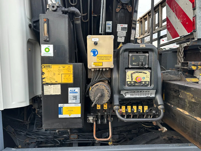 Camião grua DAF CF 85.360 8x2*6 HIAB 42T/m Crane *NL-Truck*: foto 16 Camião grua DAF CF 85.360 8x2*6 HIAB 42T/m Crane *NL-Truck*: foto 16