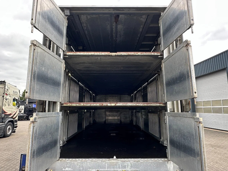 Camião transporte de gado Scania R420 6x2 Topline / 3 Stock Animal Transport / Retarder / Euro 5: foto 7 Camião transporte de gado Scania R420 6x2 Topline / 3 Stock Animal Transport / Retarder / Euro 5: foto 7