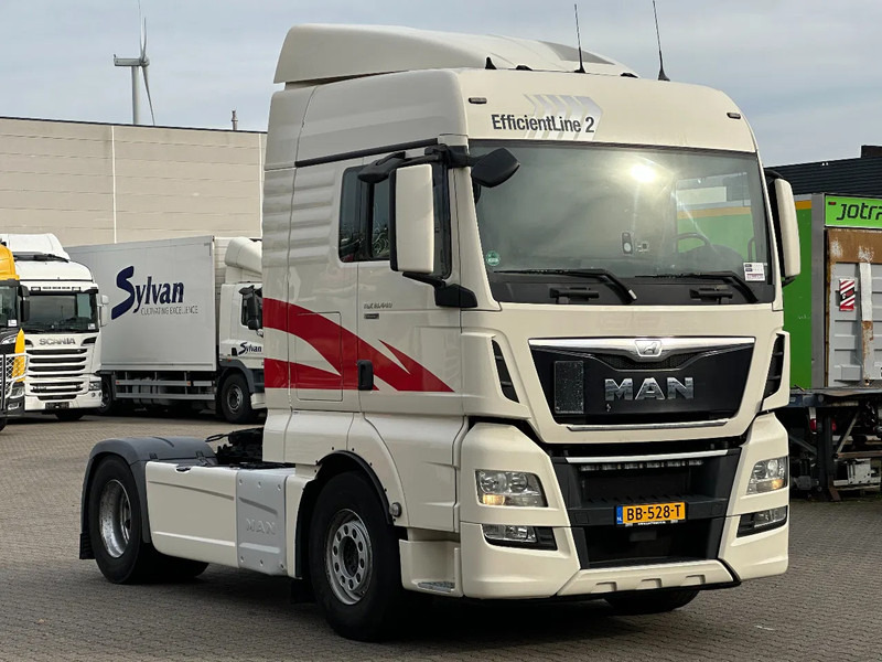 MAN TGX 18.440 XLX Full Spoiler - 2x Tank - Euro 6 - Tractor: foto 2 MAN TGX 18.440 XLX Full Spoiler - 2x Tank - Euro 6 - Tractor: foto 2