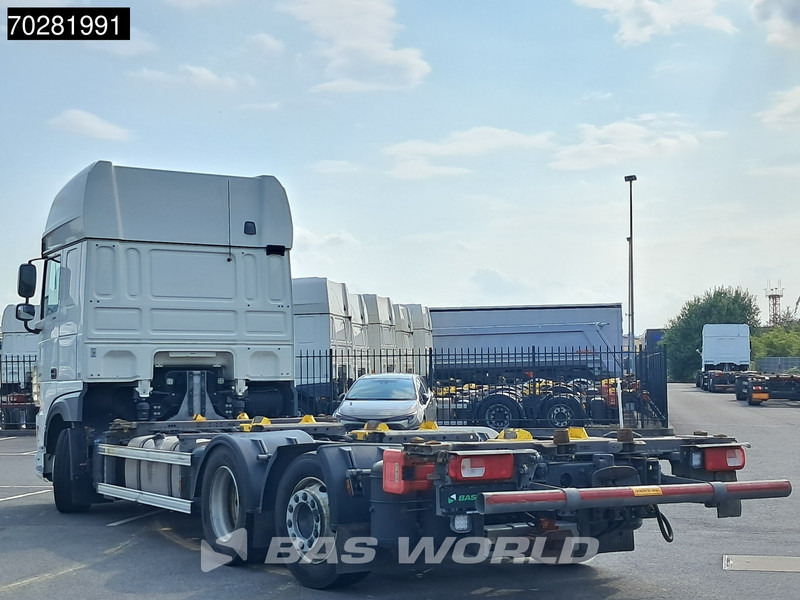 DAF XF 480 6X2 BDF 2xTanks Lift+lenkasche Automatic Retarder ACC Euro 6 - Camião transportador de contêineres/ Caixa móvel: foto 2 DAF XF 480 6X2 BDF 2xTanks Lift+lenkasche Automatic Retarder ACC Euro 6 - Camião transportador de contêineres/ Caixa móvel: foto 2