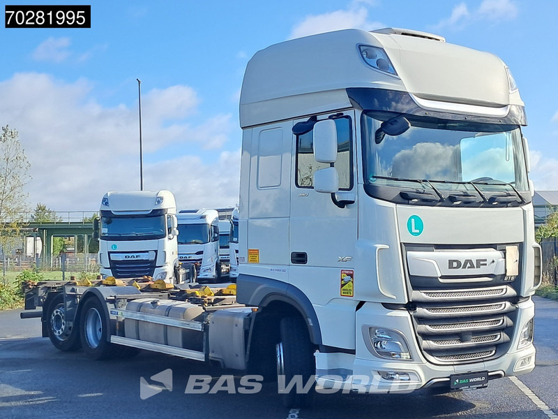DAF XF 480 6X2 BDF SSC Retarder Lift-Steering Axle Standklima ACC Euro 6 - Camião transportador de contêineres/ Caixa móvel: foto 3 DAF XF 480 6X2 BDF SSC Retarder Lift-Steering Axle Standklima ACC Euro 6 - Camião transportador de contêineres/ Caixa móvel: foto 3