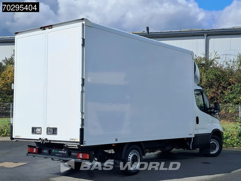 Carrinha de contentor Iveco Daily 35S16 Automatik Kastenwagen Hintertüren 160PS Klimaanlage Kamera Euro6 Möbelkasten 21m3 A/C: foto 6 Carrinha de contentor Iveco Daily 35S16 Automatik Kastenwagen Hintertüren 160PS Klimaanlage Kamera Euro6 Möbelkasten 21m3 A/C: foto 6
