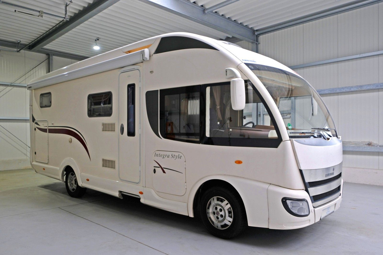 Eura Mobil Integra Style IS 700 EB/Einzelbetten+Hubbett - Autocaravana integral: foto 1 Eura Mobil Integra Style IS 700 EB/Einzelbetten+Hubbett - Autocaravana integral: foto 1