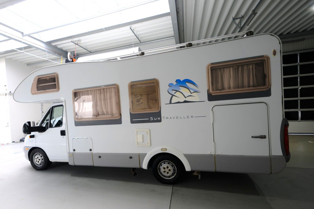 Knaus Sun Traveller 658 LG/Festbett/ DPF Grün/Garage - Autocaravana capucine: foto 3 Knaus Sun Traveller 658 LG/Festbett/ DPF Grün/Garage - Autocaravana capucine: foto 3