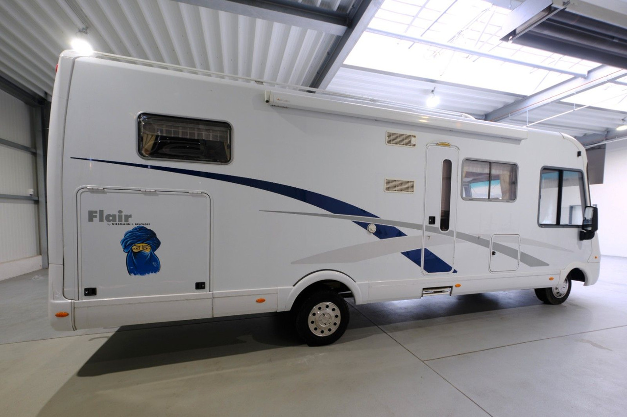 Niesmann + Bischoff Flair I 8000 EB / Automatik / Einzelbetten / TOP - Autocaravana integral: foto 4 Niesmann + Bischoff Flair I 8000 EB / Automatik / Einzelbetten / TOP - Autocaravana integral: foto 4