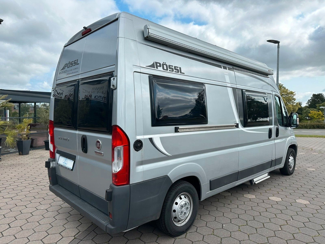 Pössl Roadstar 600 L Revolution/Festbett+Hubbett/TOP - Campervan: foto 4 Pössl Roadstar 600 L Revolution/Festbett+Hubbett/TOP - Campervan: foto 4