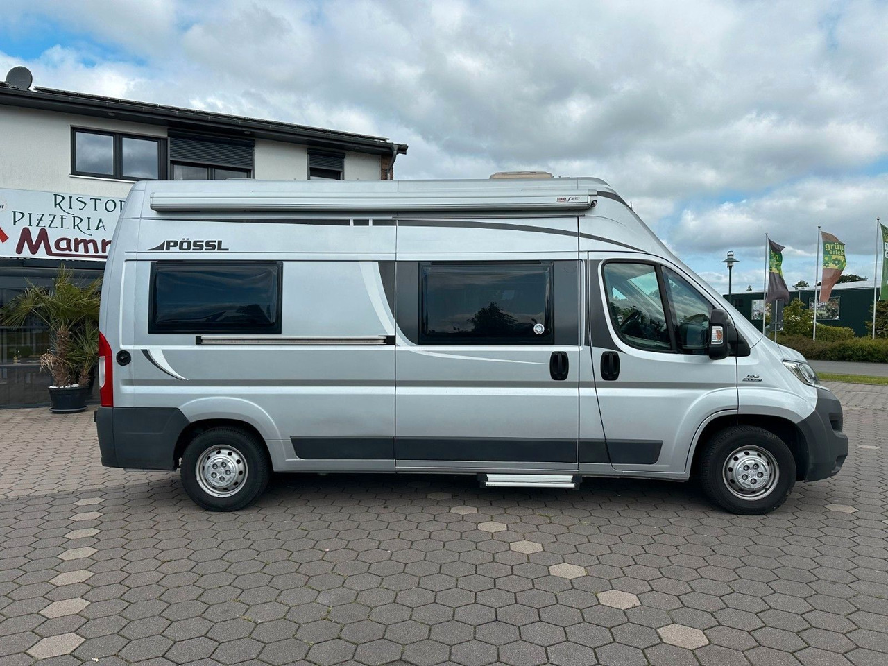 Pössl Roadstar 600 L Revolution/Festbett+Hubbett/TOP - Campervan: foto 3 Pössl Roadstar 600 L Revolution/Festbett+Hubbett/TOP - Campervan: foto 3