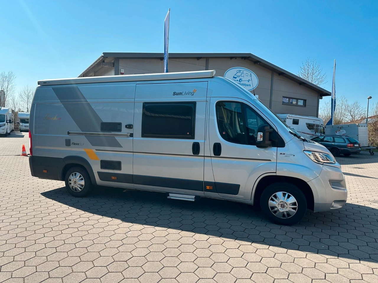 Sun Living Flexo SLX/1.Hand/Einzelbetten/Klima/Solar/Markis - Campervan: foto 2 Sun Living Flexo SLX/1.Hand/Einzelbetten/Klima/Solar/Markis - Campervan: foto 2