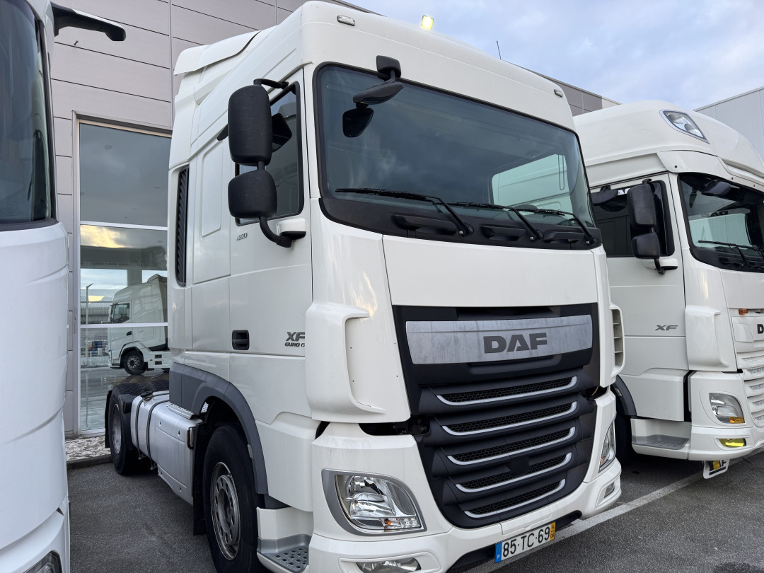 DAF XF 460 - Tractor: foto 2 DAF XF 460 - Tractor: foto 2