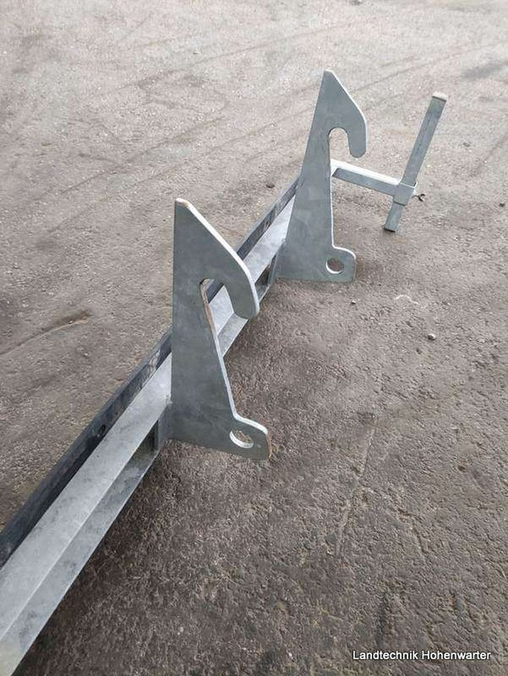 Gummischieber mit Weidemann Aufnahme (Eigenbau) (14640) - Lâmina para Máquina agrícola: foto 4 Gummischieber mit Weidemann Aufnahme (Eigenbau) (14640) - Lâmina para Máquina agrícola: foto 4