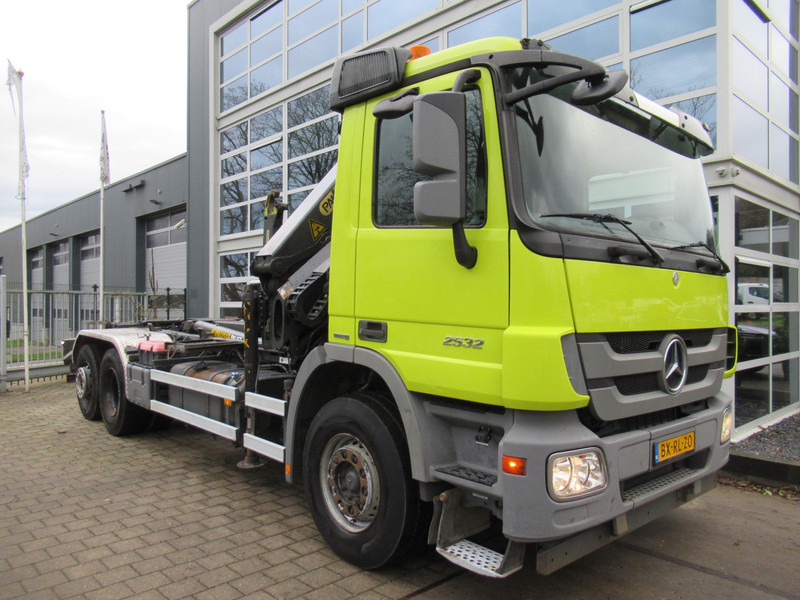 Mercedes-Benz ACTROS 2532 6x2 Palift T20 + Palfinger PK18002-EH Haak - Kraan - Camião polibenne, Camião grua: foto 3 Mercedes-Benz ACTROS 2532 6x2 Palift T20 + Palfinger PK18002-EH Haak - Kraan - Camião polibenne, Camião grua: foto 3