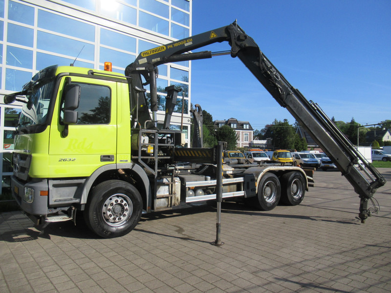 Mercedes-Benz Actros 2632 6X4 Steel + Palfinger PK18002-EH + 20T Haak Hook Haken - Camião transportador de contêineres/ Caixa móvel, Camião grua: foto 2 Mercedes-Benz Actros 2632 6X4 Steel + Palfinger PK18002-EH + 20T Haak Hook Haken - Camião transportador de contêineres/ Caixa móvel, Camião grua: foto 2