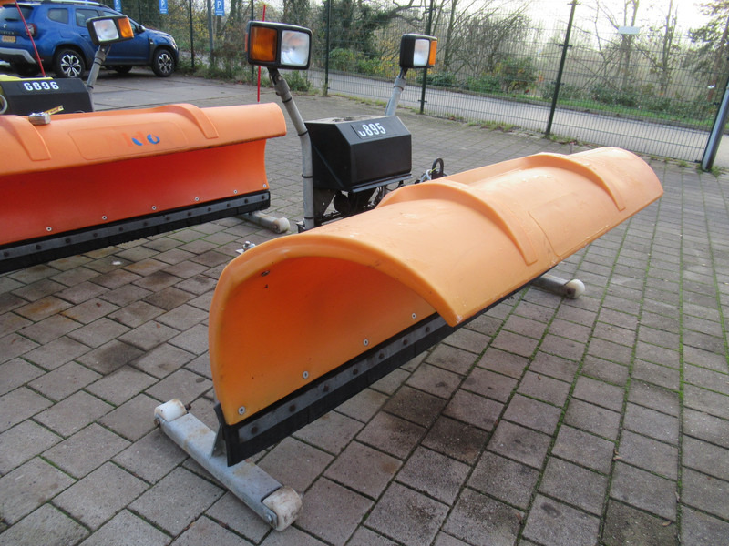 NIDO SNK24 12V HYDRO 240 cm Schneepflug, Snowplow, Sneeuwploeg - Veículo limpa-neves: foto 5 NIDO SNK24 12V HYDRO 240 cm Schneepflug, Snowplow, Sneeuwploeg - Veículo limpa-neves: foto 5